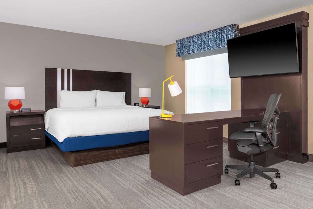 Hampton Inn & Suites Madison Downtown - photo 8