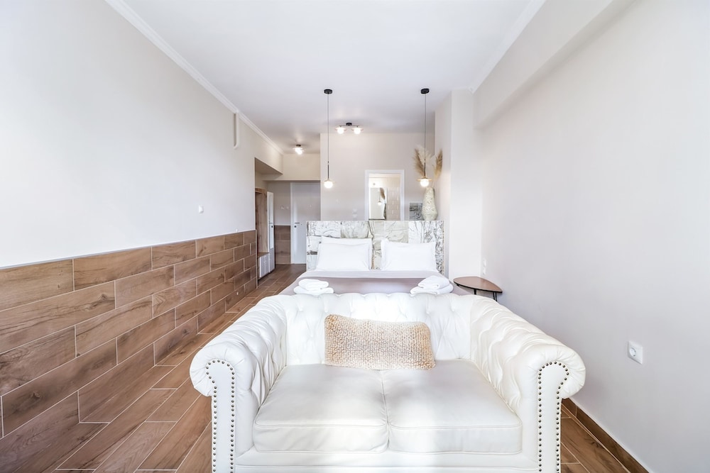 Monastiraki 107 SuperHost Hub — 4-Star Luxury Hotel in Athens, Greece