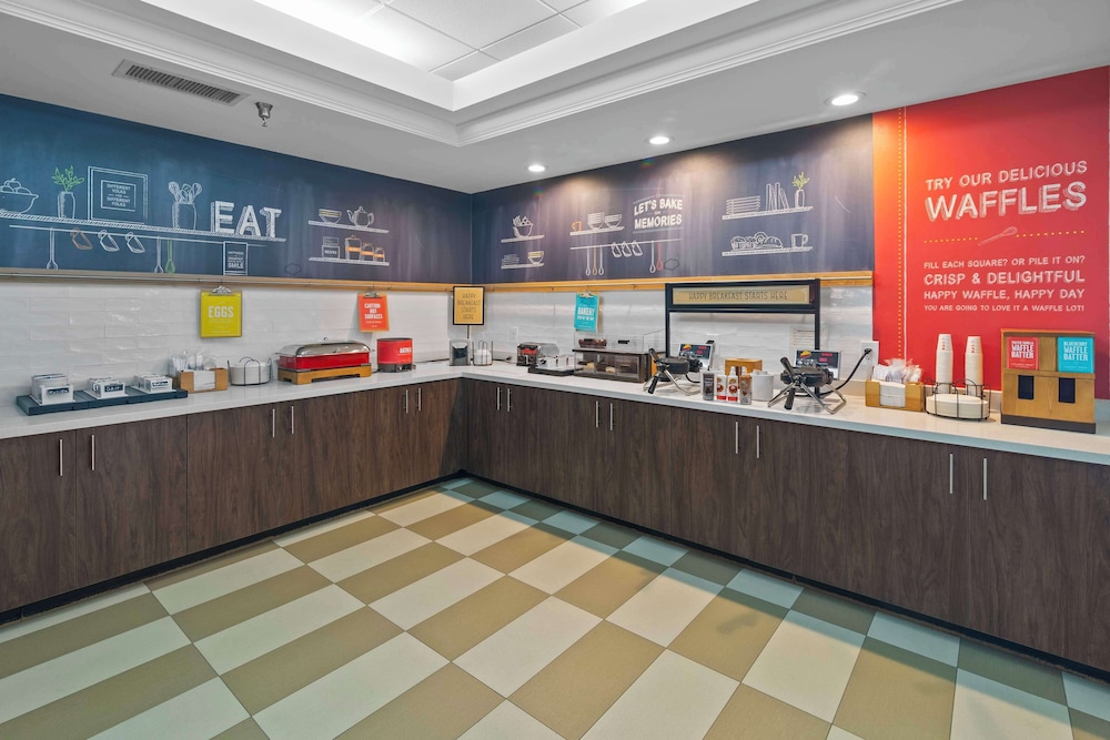 Hampton Inn Atlanta Woodstock - photo 30