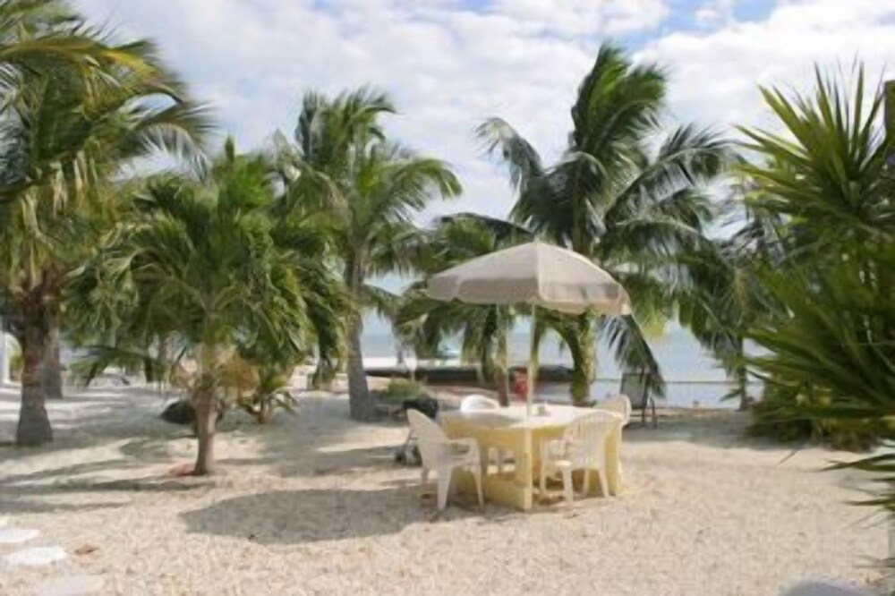 White Sands Inn - photo 20