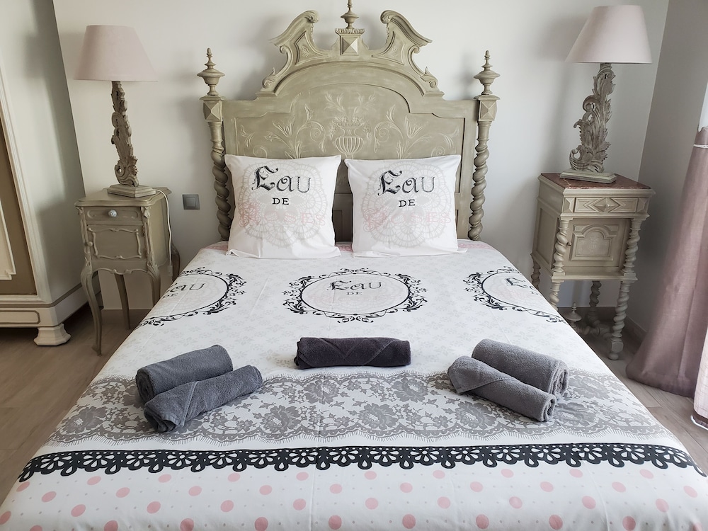 Les Cuves — hotel in Chaniers