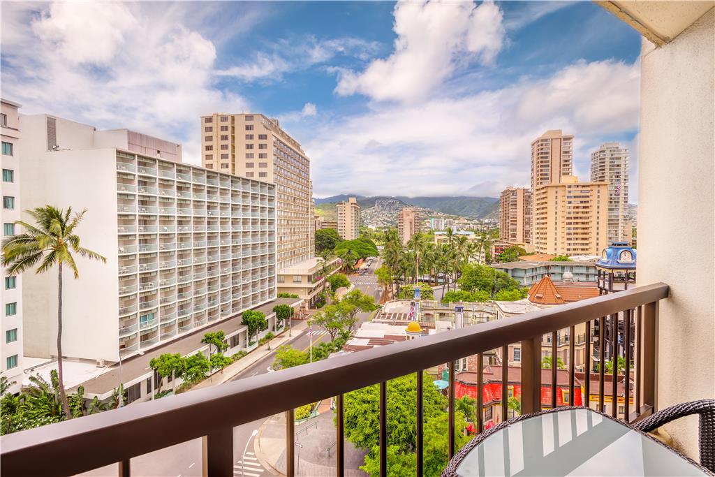 Hyatt Regency Waikiki Beach Resort & Spa - photo 48