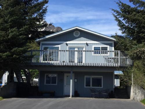 Bears Den Alaska Lodging - photo 33