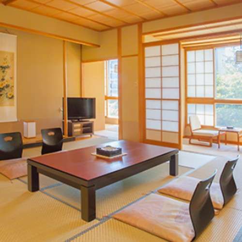 Iizaka Onsen Hanataki in Fukushima, Japan