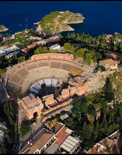 Humboldt Luxury Rooms Taormina in Taormina, Italy