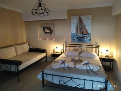 Kampanelia Village Suites — 4-Star Luxury Hotel in Fira, Greece