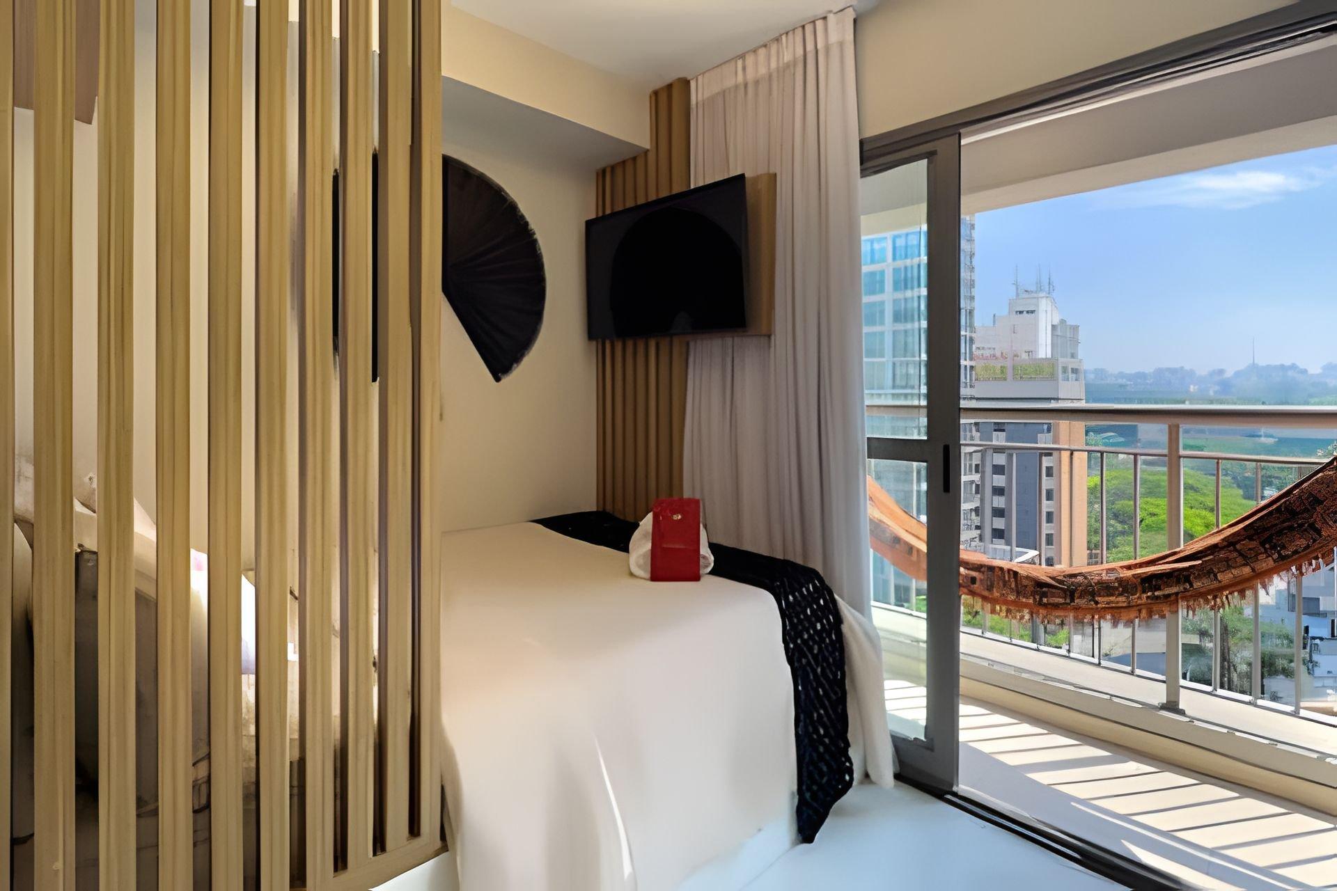 Zainalofts7Moema ao lado metro Ibira CASV 1208ID — 4-Star Luxury Hotel in Sao Paulo, Brasil