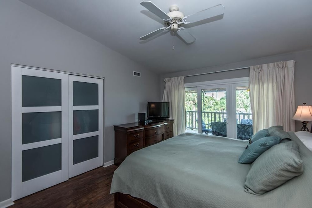 406 Yacht Harbor Court - photo 3