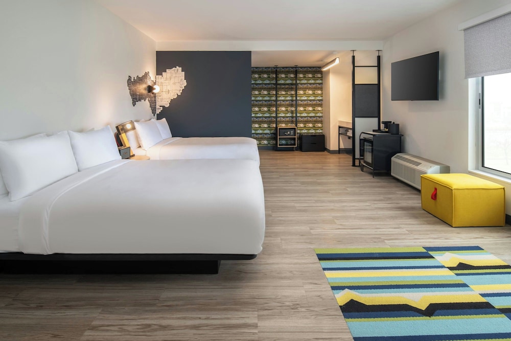 Aloft Sacramento Airport Natomas - photo 16