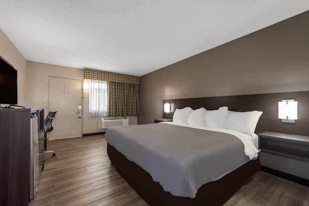 Quality Inn Charleston Gateway - photo 14