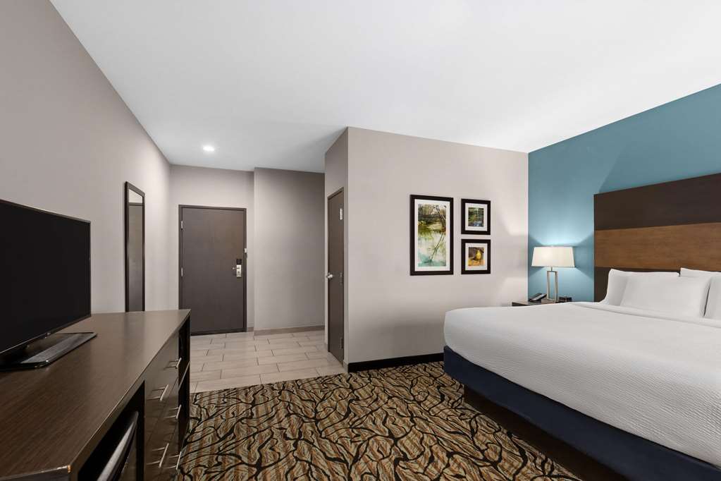 La Quinta Inn & Suites by Wyndham Cullman - photo 31