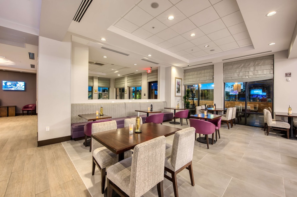 Hilton Garden Inn Irvine Orange County Airport - photo 24