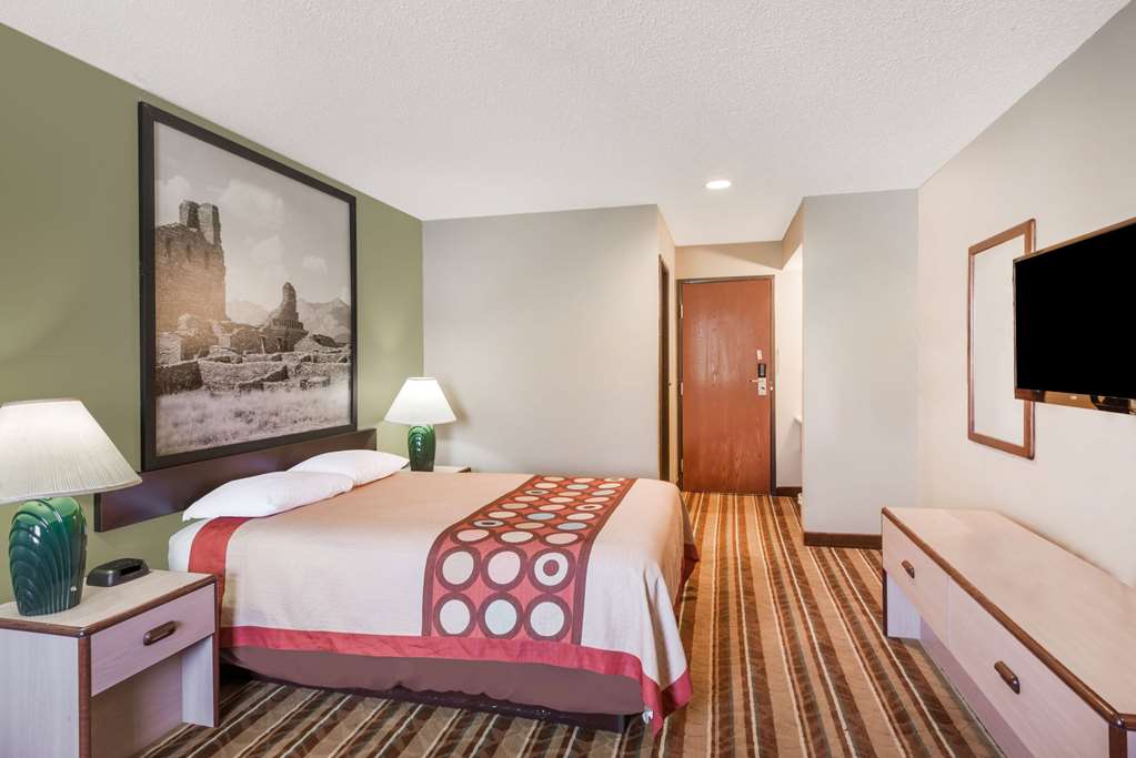Super 8 by Wyndham Socorro - photo 6