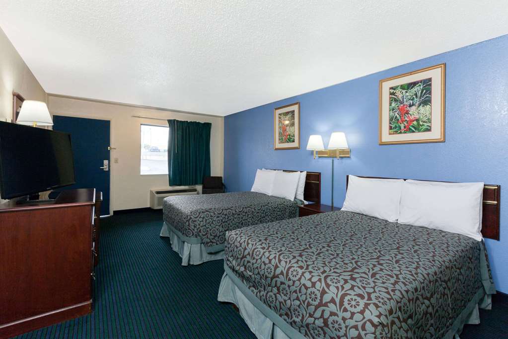 Days Inn by Wyndham Oklahoma City Fairground - photo 6