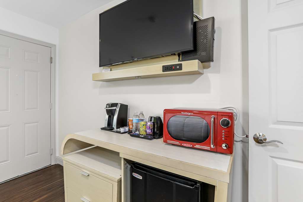 Signature Inn Berkeley - photo 21