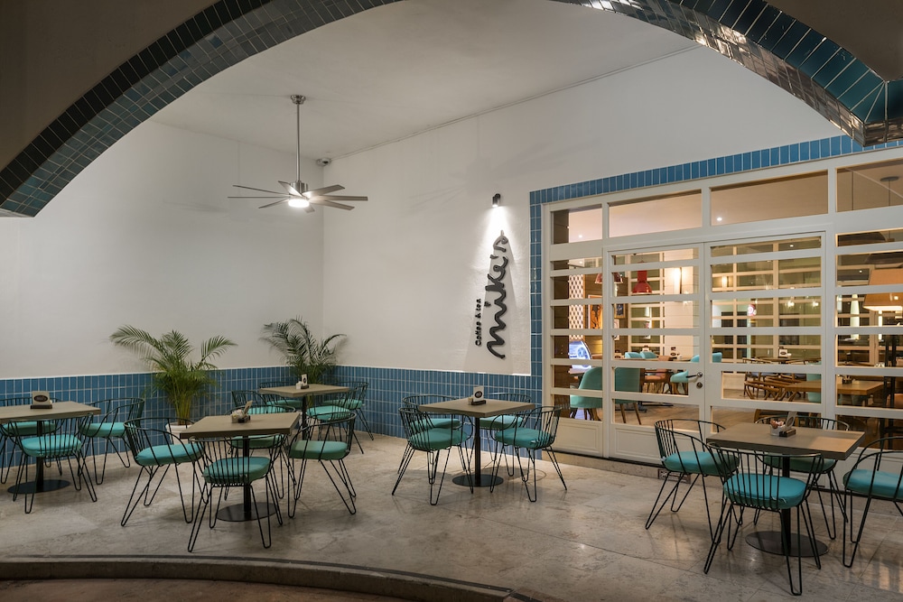 Coffee shop