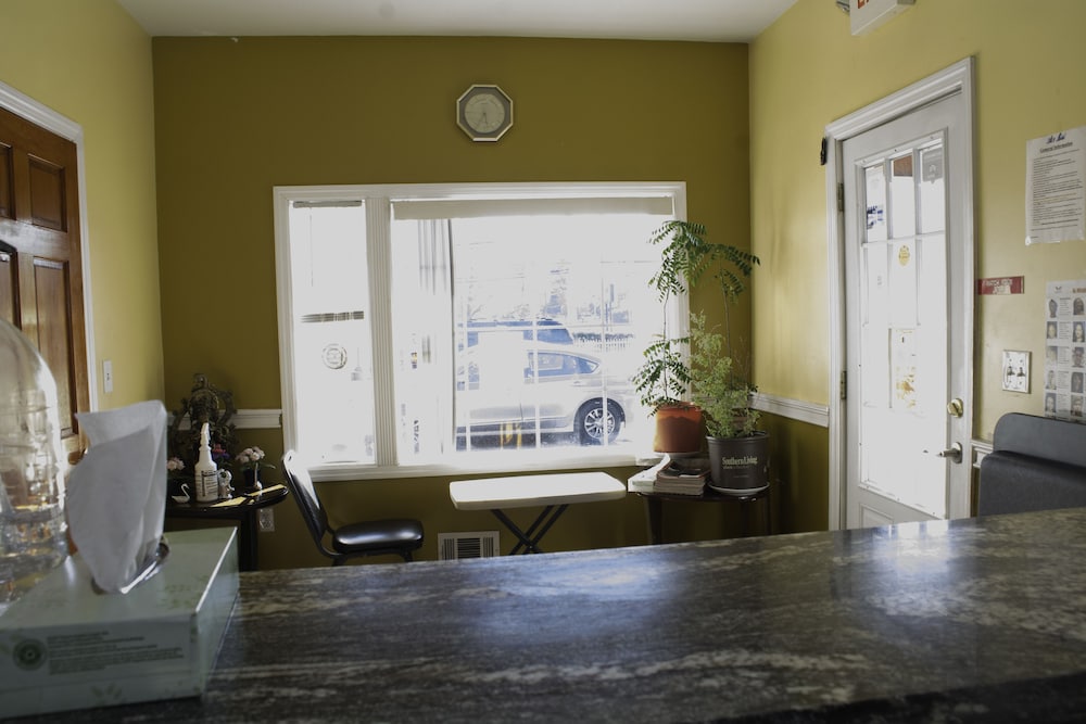 At 9 Motel - photo 4