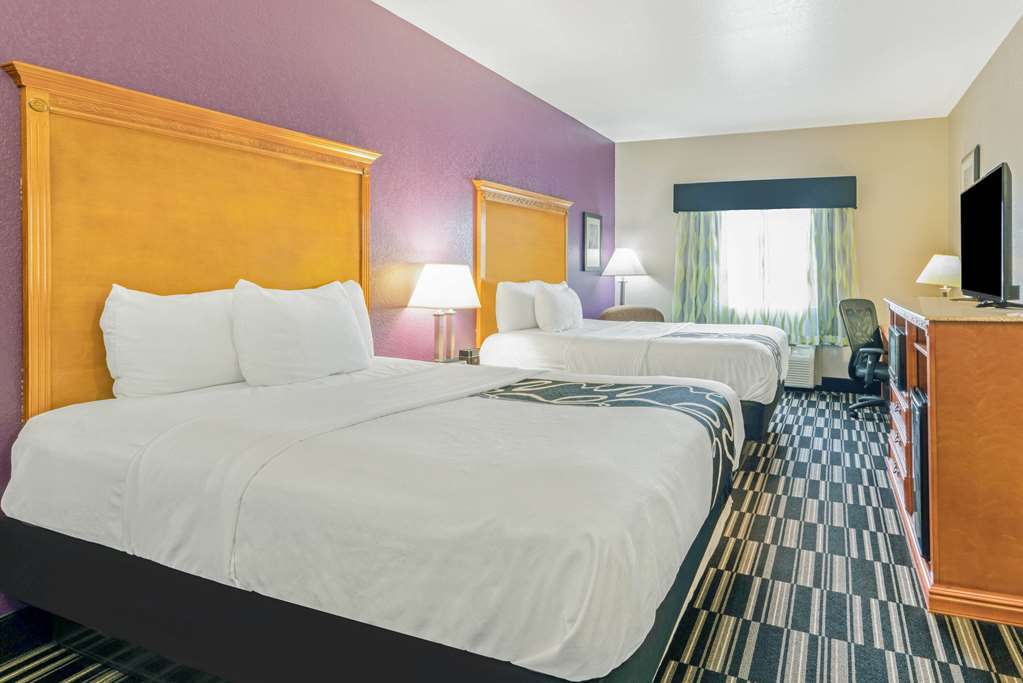 La Quinta Inn & Suites by Wyndham Ada - photo 16