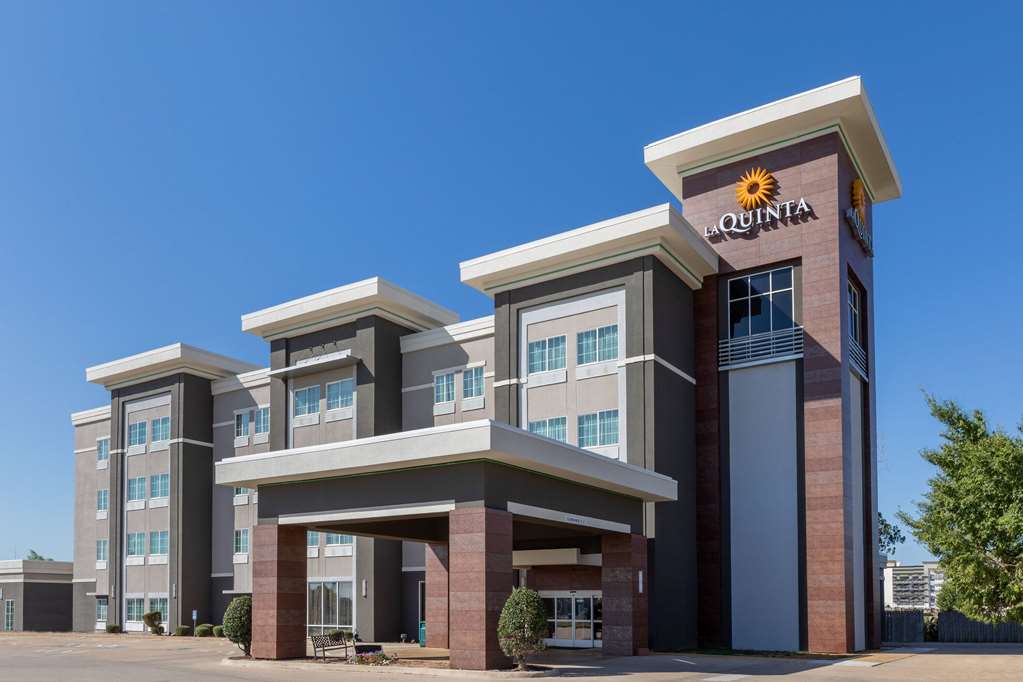 La Quinta Inn & Suites by Wyndham Durant - featured photo