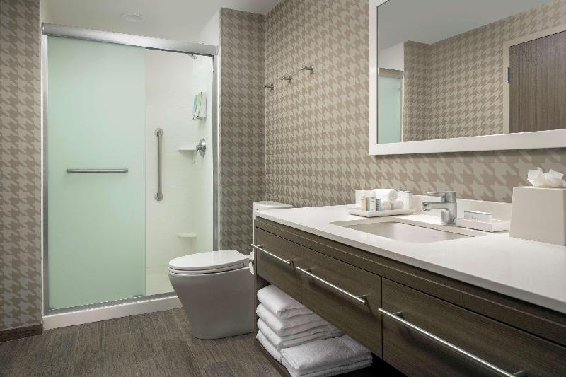 Home2 Suites by Hilton Edison - photo 56