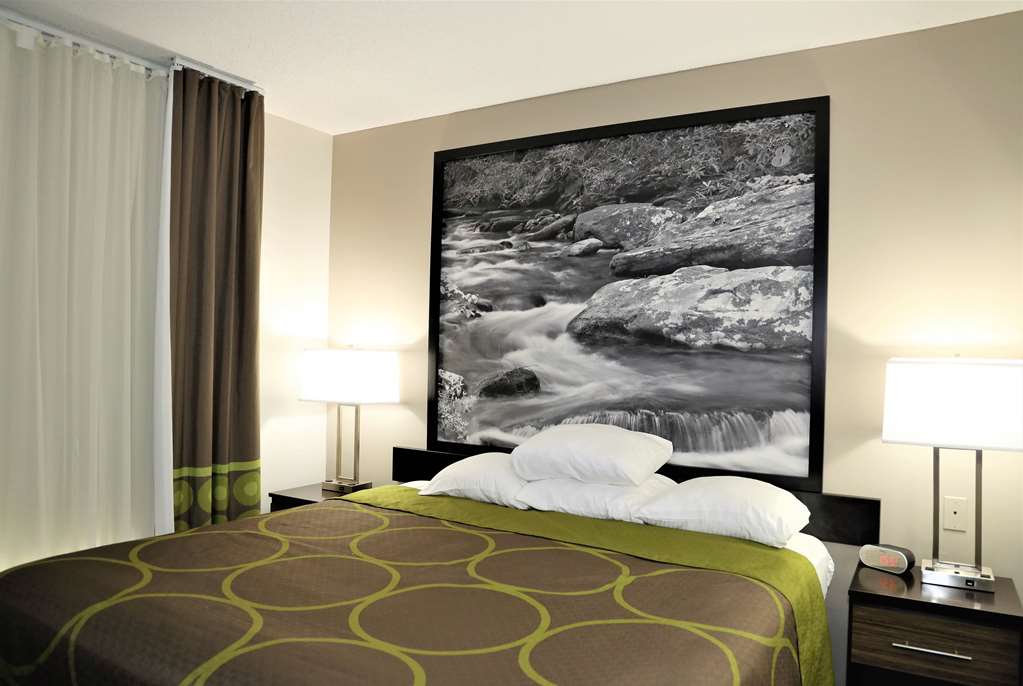 Super 8 by Wyndham High Point Greensboro - photo 11