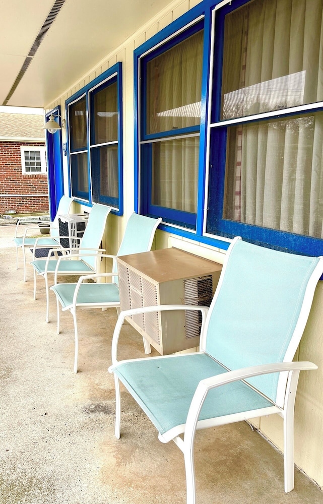 Maddox Inn - photo 27