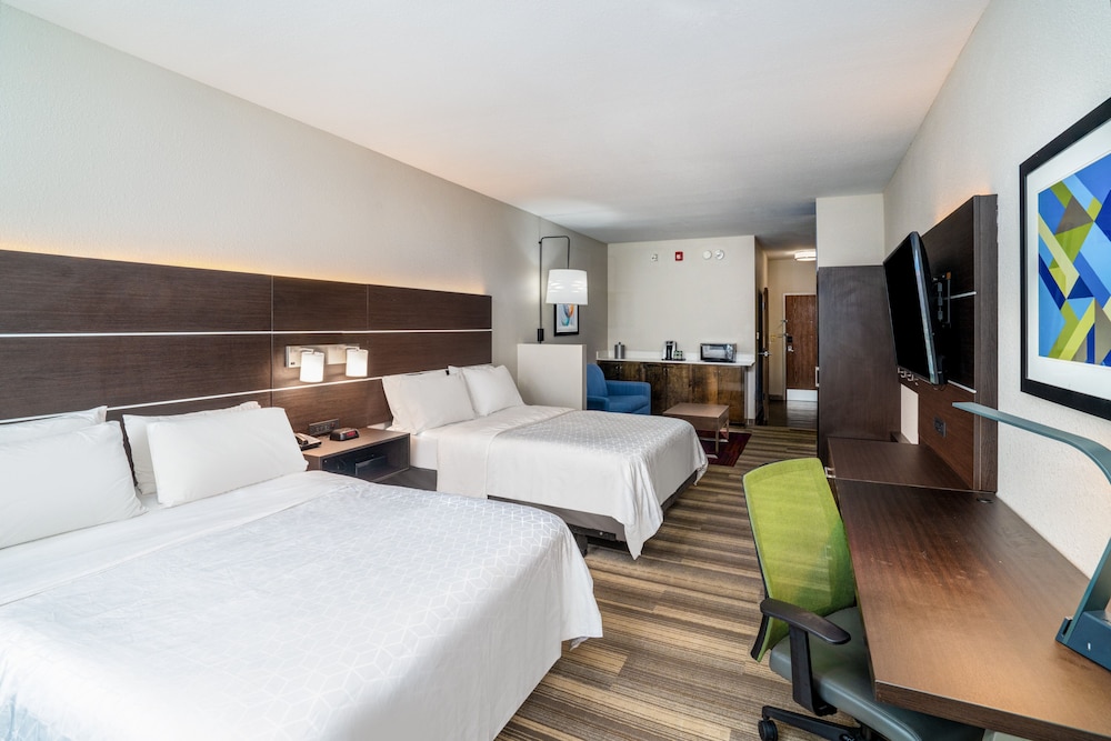Holiday Inn Express and Suites Winona North by IHG - photo 11