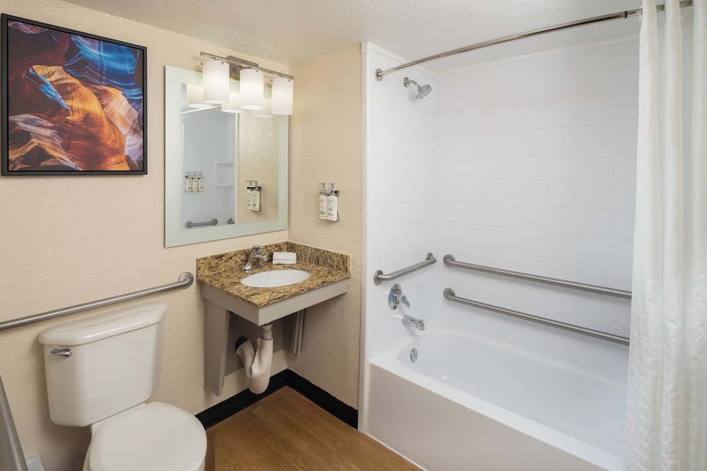 Candlewood Suites Miami Lakes by IHG - photo 19