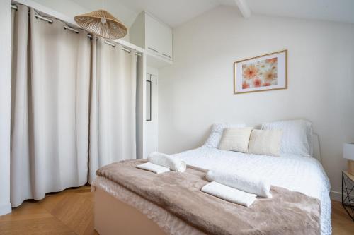 Le Duplex Des Voyageurs in Aubervilliers, France