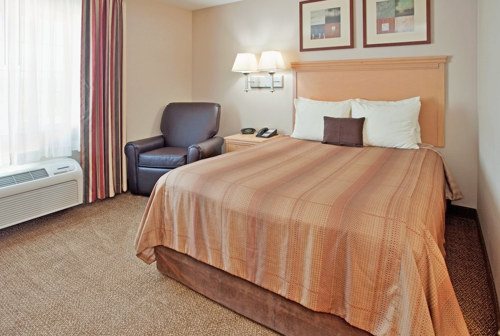 Candlewood Suites Junction City Fort Riley by IHG - photo 8