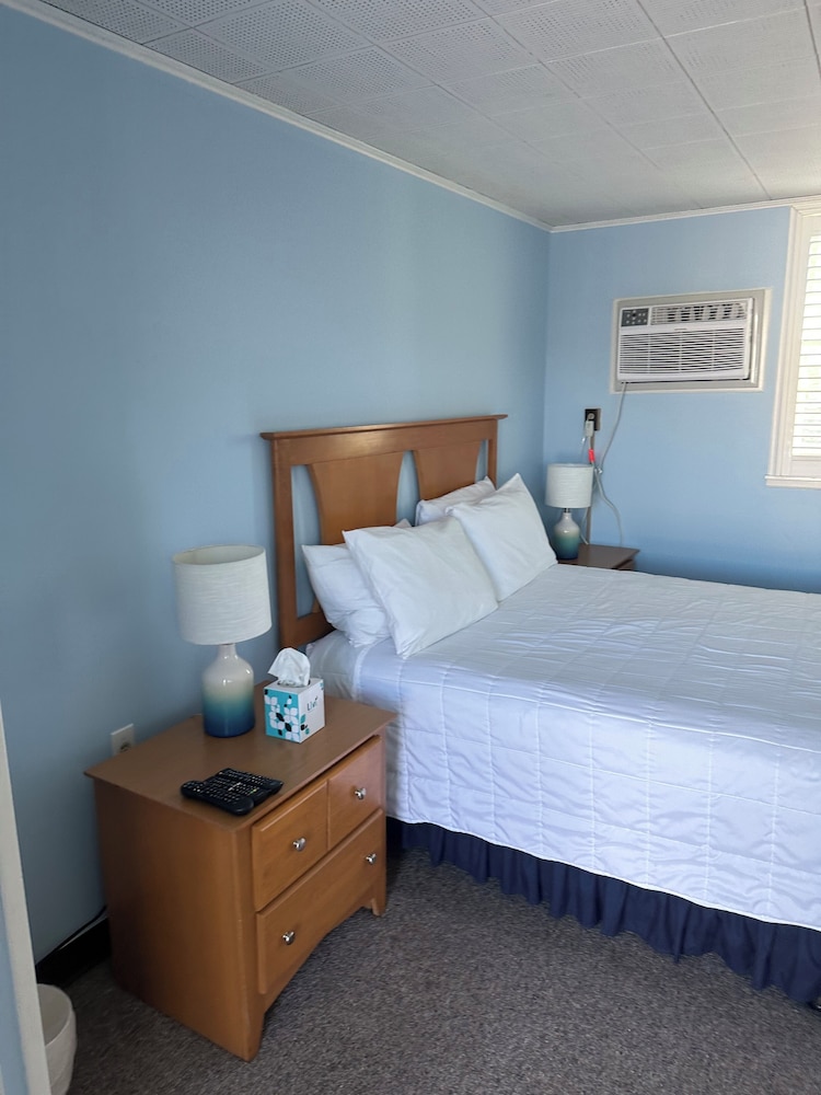 Vineyard Harbor Motel Private Beach - photo 230