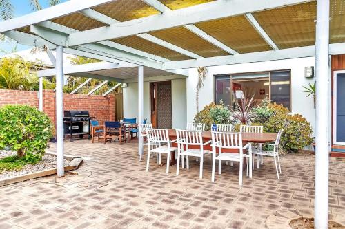 Sea J’s Brighton Local Charm and Beachside Flair in Adelaide, Australia