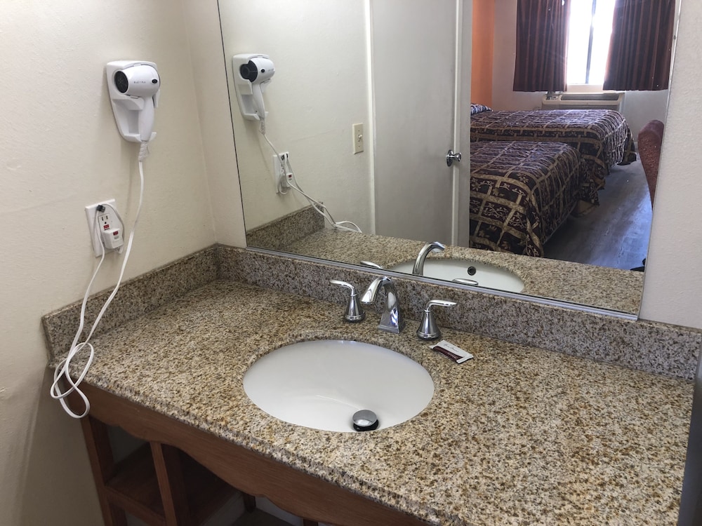 Anaheim National Inn - photo 86