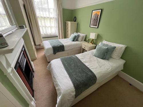 The Victorian Rooms - last minute hotel in Surbiton