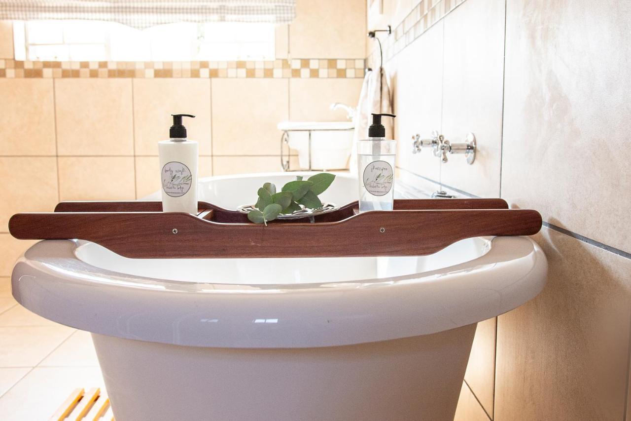 Milorho Lodge — 4-Star Luxury Hotel in Rustenburg, South Africa