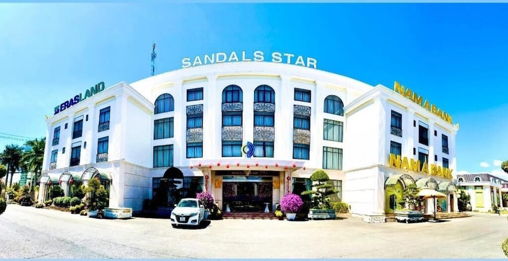 Sandals Star Hotel in Gjuc Trong, Vietnam