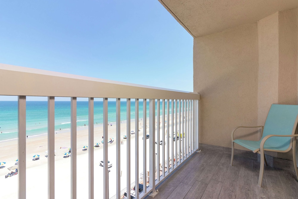 Hampton Inn Daytona Shores Oceanfront - photo 23
