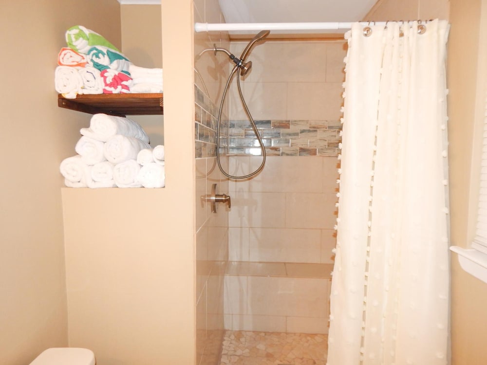 065 Surf Club B5 - photo 23