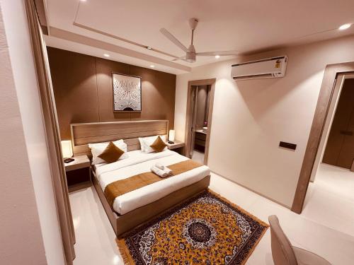 The Lodgers 2 BHK Serviced Apartment Near Artemis Hospital Sector 57 Gurgaon Nearest Metro Station Sector 54 Chowk