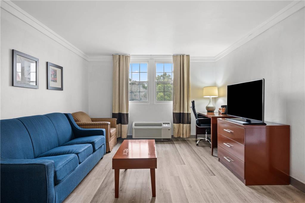 Comfort Suites Near Casinos Norwich Uncasville CT - photo 27