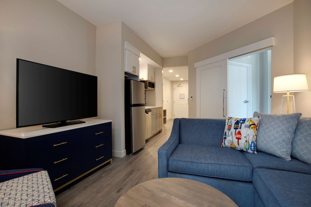Fenwick Shores Tapestry Collection by Hilton - photo 25