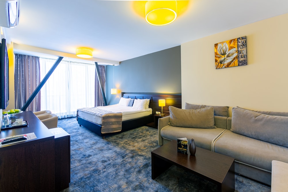 Golden Time Hotel — hotel in Brasov