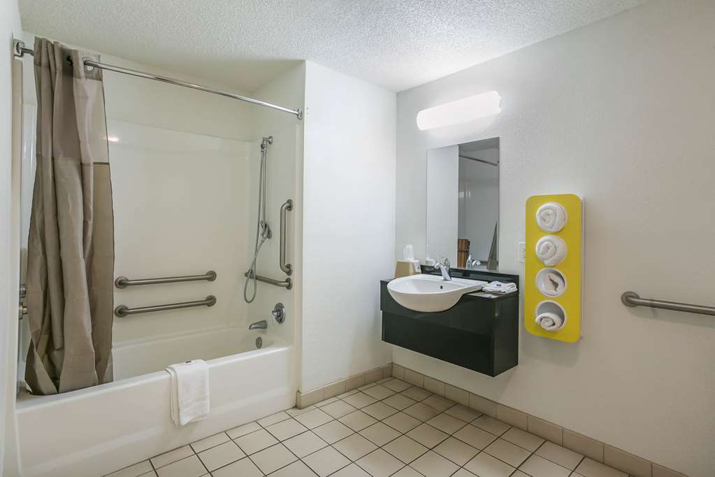 Motel 6 Dothan AL - photo 20