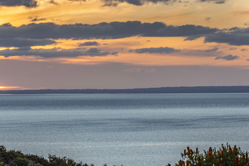 Hamptons Elegance Views Pool Spa — Mount Martha — photo 5