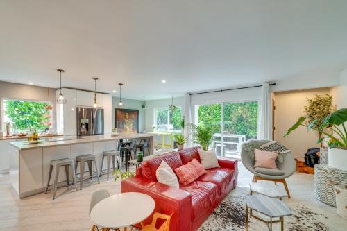 Chic Santa Barbara Vacation Rental with Patio — 4-Star Luxury Hotel in Santa Barbara, United States