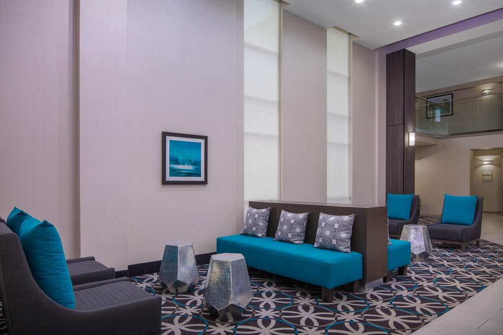 La Quinta Inn & Suites by Wyndham Chattanooga East Ridge - photo 6