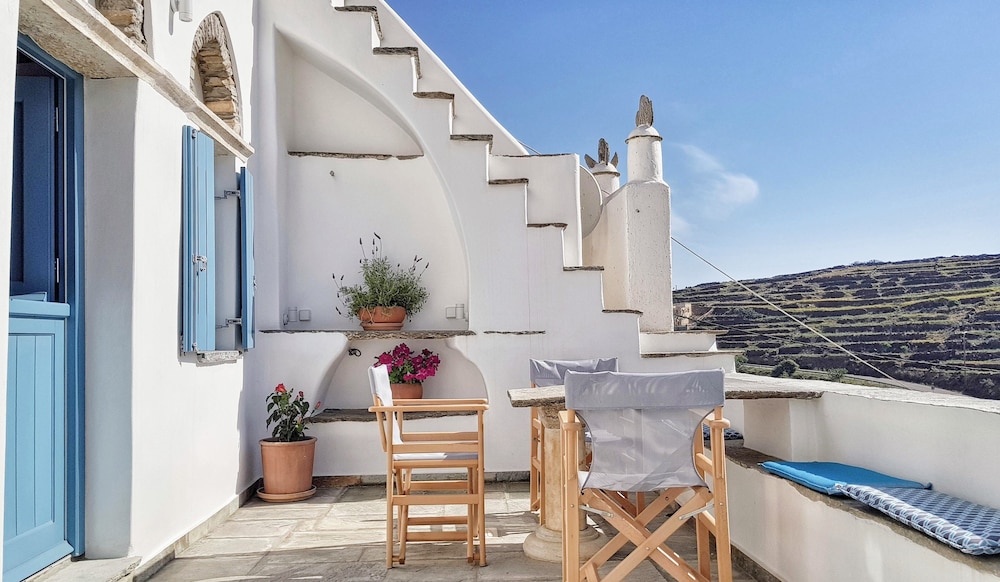 Tinoshomelidays Residences — 4-Star Luxury Hotel in Tinos, Greece