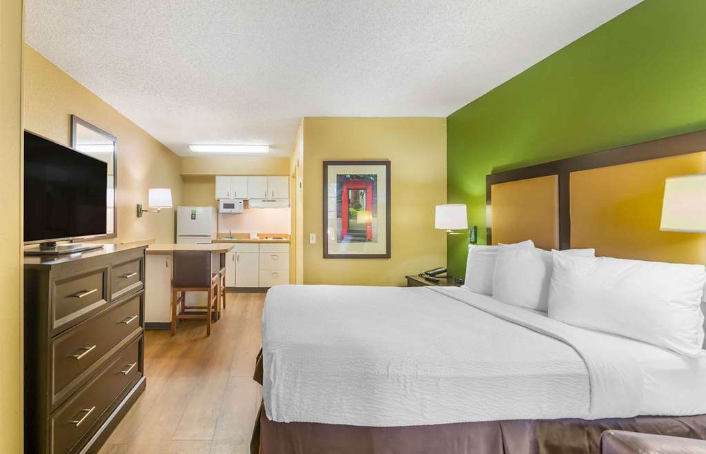 Extended Stay America Suites Fort Lauderdale Tamarac - photo 9