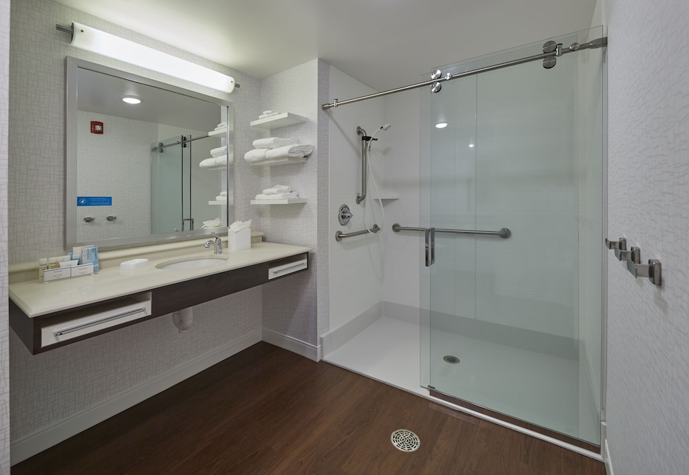 Hampton Inn & Suites Hood River - photo 17
