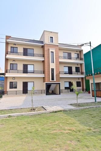 Ideal Home stay — 4-Star Luxury Hotel in Amritsar, India